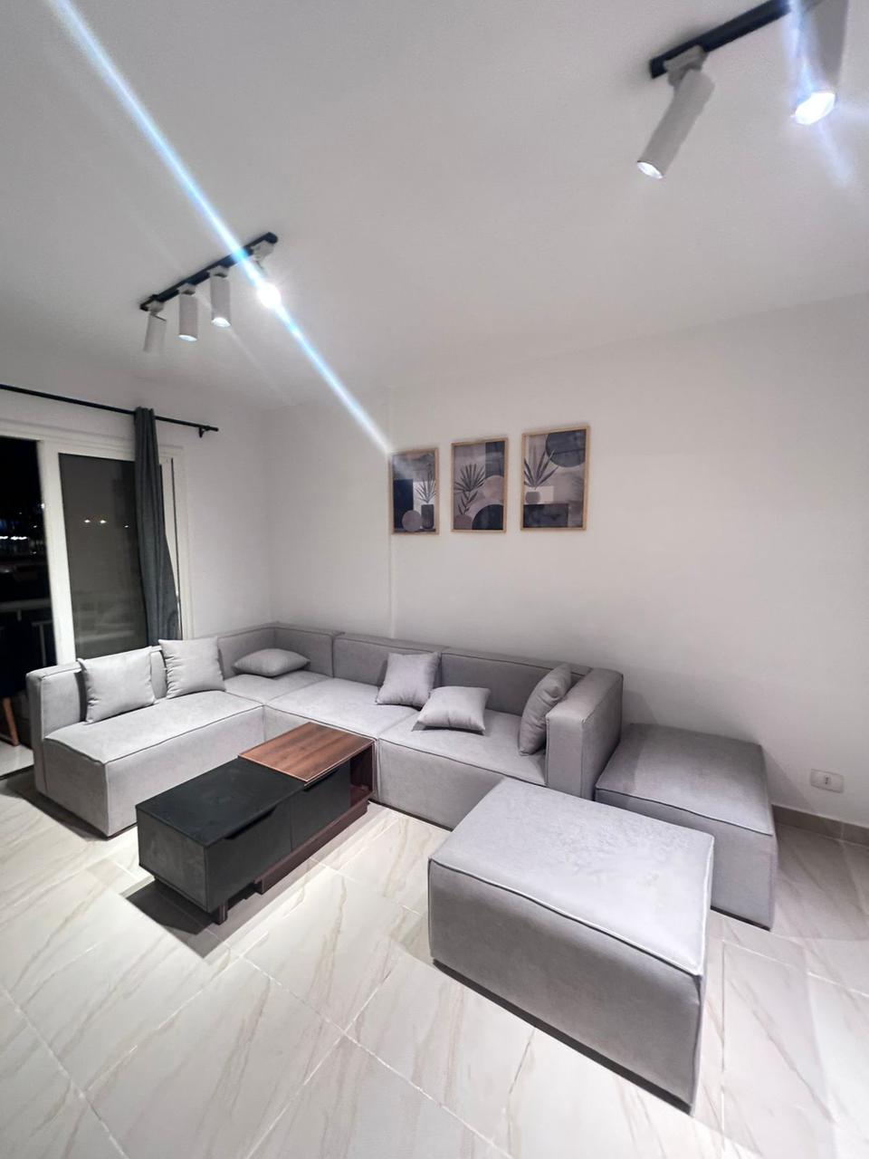 شقة في مدينتي 77 م2 للإيجار مفروش 25,000 ج 